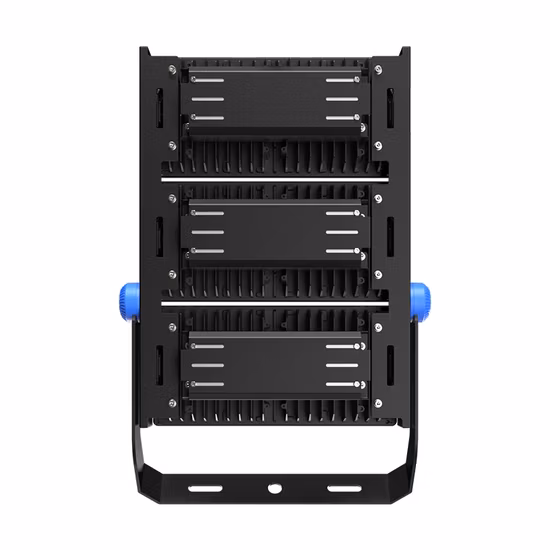 Светодиодный прожектор высокой мощности с регулируемым мультиплексором